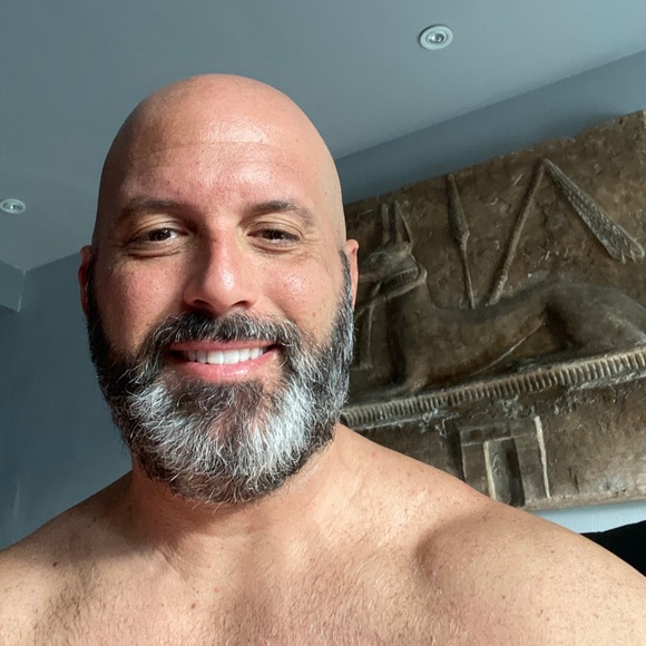 Meet your Posher, Andrew - Picture 1 of 1